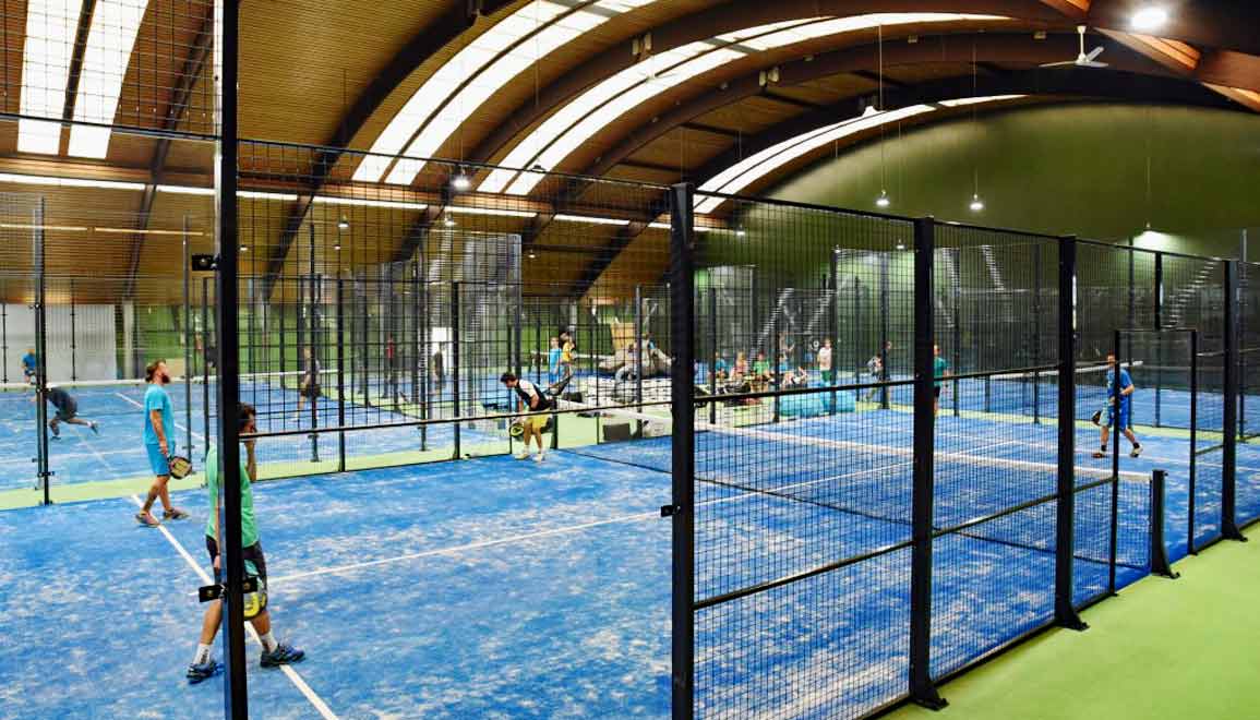 how to choose the best locatioin to bulid padel courts